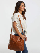 Load image into Gallery viewer, Abera Crossbody Tote