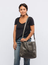 Load image into Gallery viewer, Abera Crossbody Tote