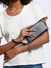 Load image into Gallery viewer, Alem Continental Wallet