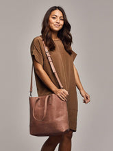 Load image into Gallery viewer, Abera Crossbody Tote