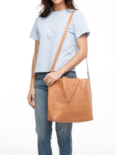 Load image into Gallery viewer, Abera Crossbody Tote
