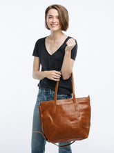 Load image into Gallery viewer, Alem Utility Bag
