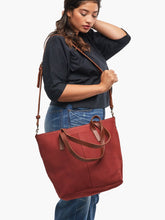 Load image into Gallery viewer, Alem Utility Bag
