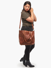 Load image into Gallery viewer, Alem Utility Bag
