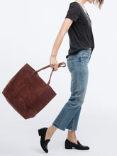 Load image into Gallery viewer, Mamuye Classic Tote
