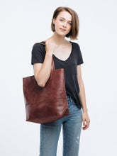 Load image into Gallery viewer, Mamuye Classic Tote
