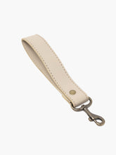 Load image into Gallery viewer, Axum Wristlet
