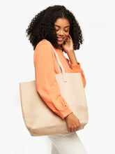 Load image into Gallery viewer, Mamuye Classic Tote
