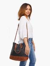 Load image into Gallery viewer, Abera Crossbody Tote
