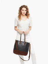 Load image into Gallery viewer, Abera Crossbody Tote
