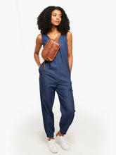Load image into Gallery viewer, Aminta Belt Bag
