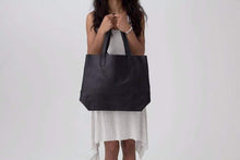 Load image into Gallery viewer, Mamuye Classic Tote
